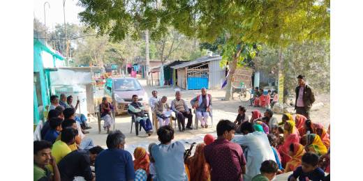 मोतीपुर गांधी कुष्ट आश्रम में कम्बल वितरण, रोजगार सृजन पर हुई चर्चा