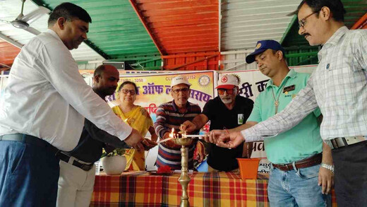 उज्जवल दृष्टि अभियान के तहत बच्चों की आंख जांच और स्वास्थ्य जागरूकता कार्यक्रम आयोजित