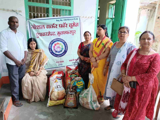 जरूरतमंद परिवार को सोशल वर्कर फॉर विमेन एम्पावरमेंट संस्था का मिला सहयोग