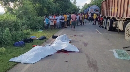 लखीसराय-जमुई सीमा पर भीषण सड़क हादसा : तीन इंजीनियरिंग छात्रों की मौत, दो गंभीर रूप से घायल