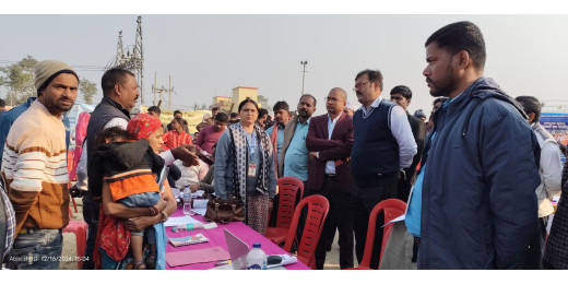 डीएम के निर्देश पर जनता को मिली सरकारी योजनाओं का लाभ