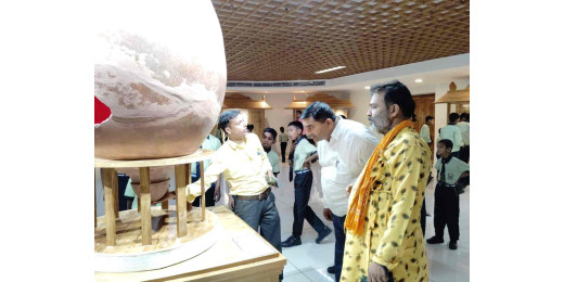विश्व धरोहर दिवस पर स्कूली बच्चों ने किया संग्रहालय का परिभ्रमण, जाना धरोहरों का महत्व