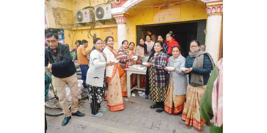 मकर संक्रांति पर माहेश्वरी महिला संगठन ने बांटी प्रेम और सहयोग की मिठास