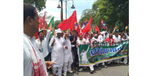 इंडिया गठबंधन का प्रतिरोध मार्च : अपराध और गिरती कानून व्यवस्था के खिलाफ प्रदर्शन