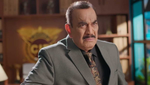 CID में फिर गूंजेगी कुछ तो गड़बड़ है, शिवाजी साटम के पोस्ट से ACP प्रद्युमन की वापसी के कयास तेज