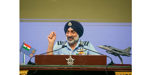 वायुसेना प्रमुख का खुलासा : ऑपरेशन सिंदूर में भारत ने पाकिस्तान में 300 किमी तक किया हमला