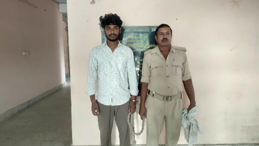 लखीसराय में छापेमारी, 6 लीटर चुलाई शराब के साथ एक गिरफ्तार 