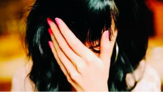 एक लड़की और 100 लड़कें, 44 दिन तक करते रहे ऐसी दरिंदगी जानकर कांप उठेंगे आप