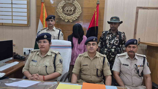 घर बना कब्रगाह, पत्नी की हत्या कर शव दफनाने वाला पति गिरफ्तार