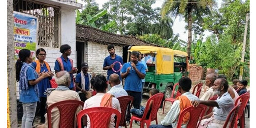 सहकारिता विभाग की ओर से मीनापुर में नुक्कड़ नाटक के ज़रिए किसानों को किया जागरूक