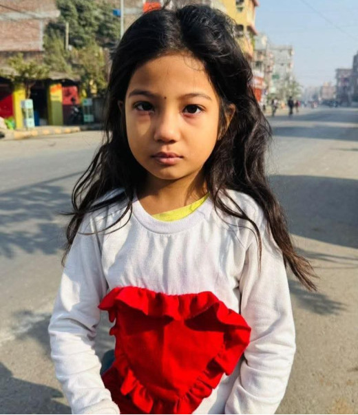 नेपाल में छपकैया पानी में मिली लापता बच्ची, परिवार से मिलाने में मदद की अपील