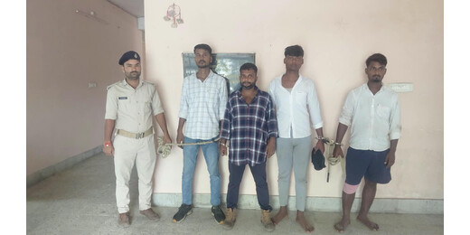 लखीसराय मद्य निषेध पुलिस की दोहरी स्ट्राइक: यूपी और भागलपुर के तस्करों समेत 4 दबोचे गए